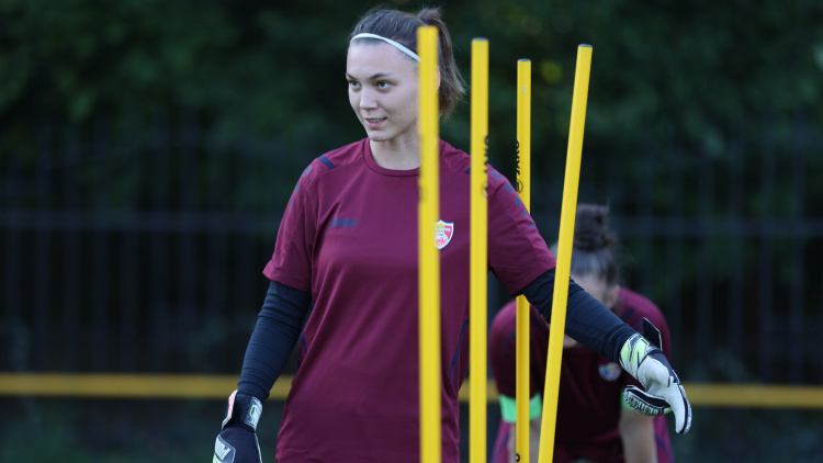 Fotbal feminin. Evghenia Dumic: Când am obținut titlul de cel mai bun portar, tata mi-a spus că l-am depășit